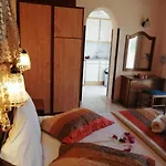 Hotel apartamentowy Potamitis *