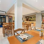 Hotel apartamentowy Potamitis