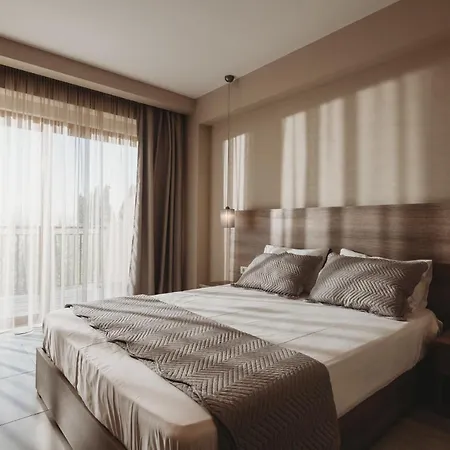 Aparthotel Potamitis *
